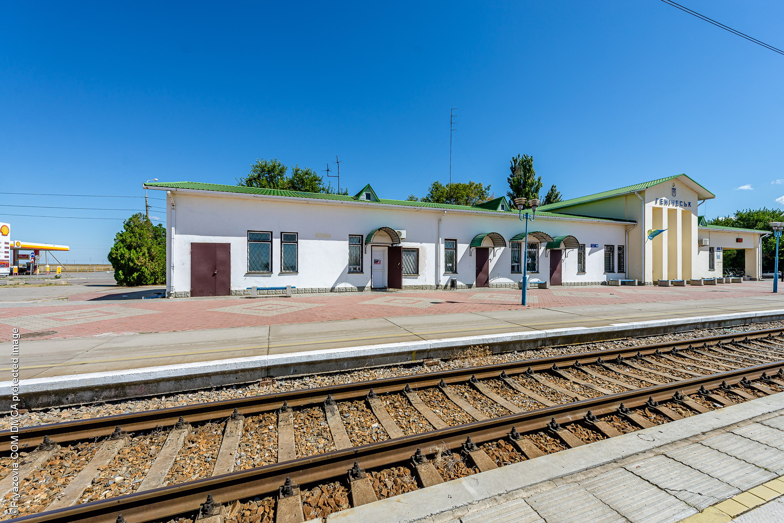 Железнодорожный вокзал в Геническе